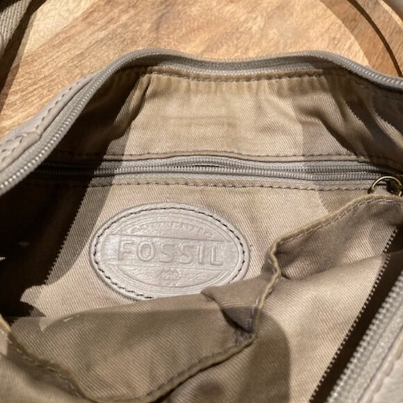 Fossil leather cross body bag - Picture 2 of 4